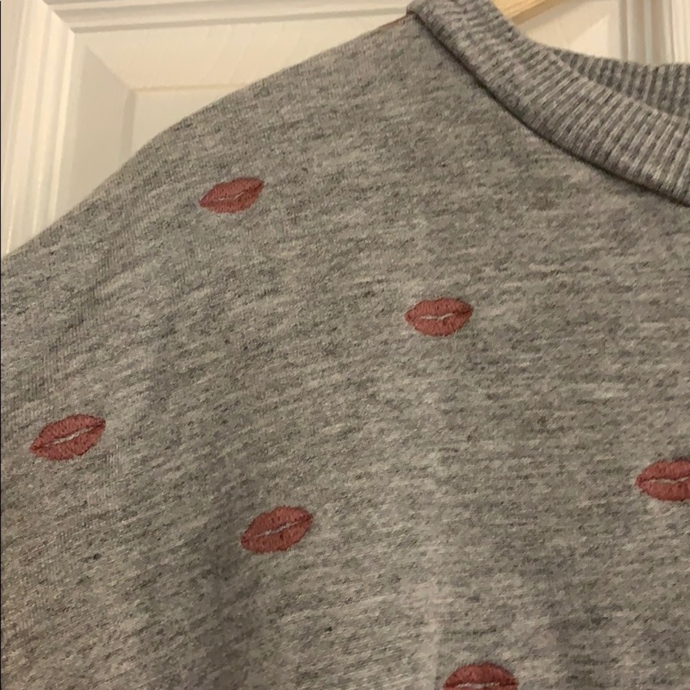 Crop Top Sweatshirt